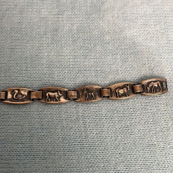 Vintage Sterling Animal Detail Bracelet - Picture 3 of 4